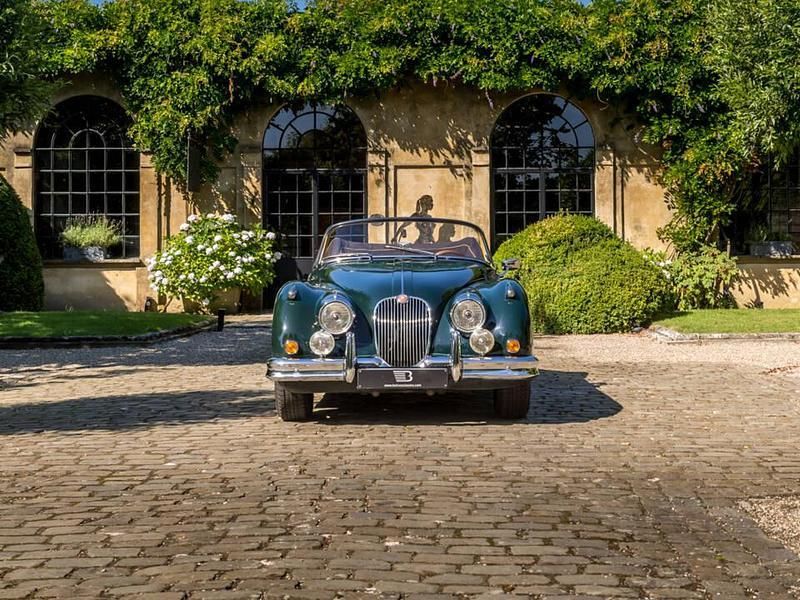 Vert Utilisé 1959 Jaguar XK S Cabriolet | 110 000 € - Image 1/4
