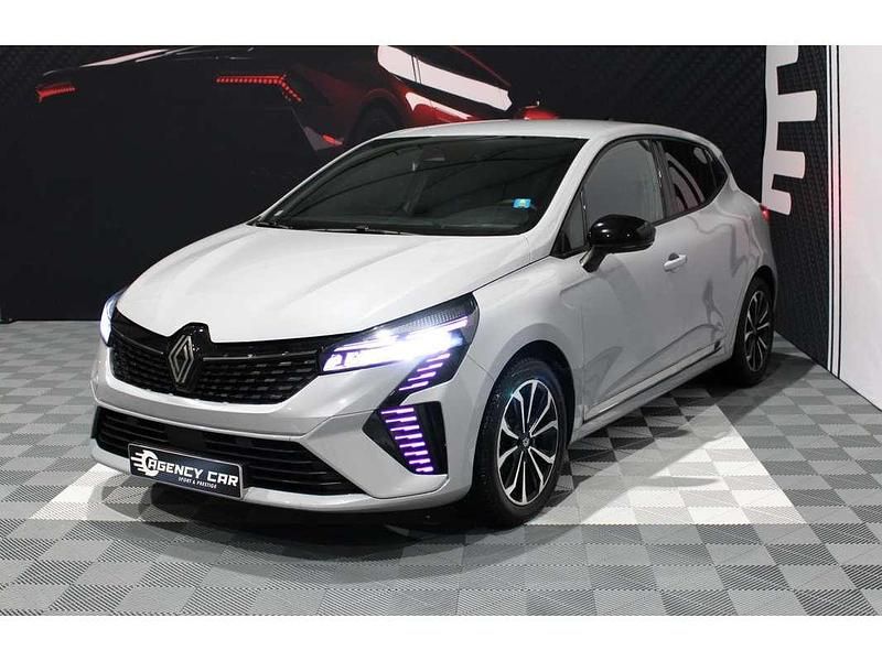 Occasion Renault Clio V Techno 94 ch (69 kW) 2024 Gris Berline