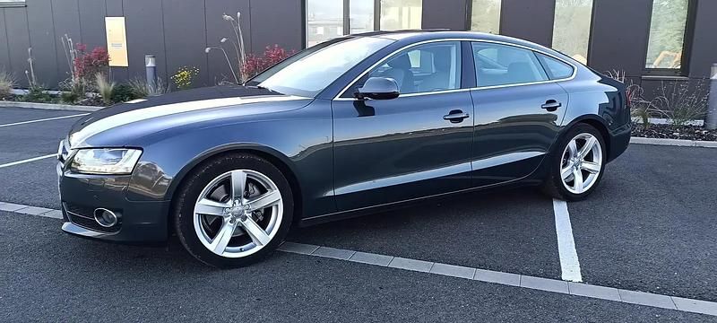 Gris Utilisé 2010 Audi A5 Sportback Ambition Berline | 14 200 € - Image 1/4
