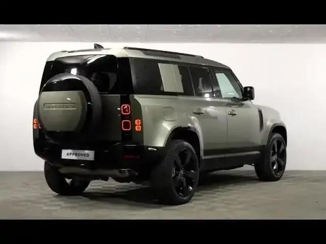 Occasion Land Rover Defender HSE Dynamic 2024 Woolstone green métallisé SUV