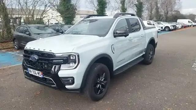 Chill grey Occasion 2025 Ford Ranger S Pick-up | 62 900 € - Image 1/4