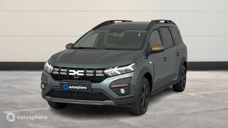 Vert Utilisé 2025 Dacia Jogger Extreme Monospace | 27 399 € (Prix assez cher) - Image 1/4