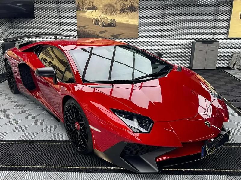 Rouge Utilisé 2017 Lamborghini Aventador Coupé | 477 846 € - Image 1/4