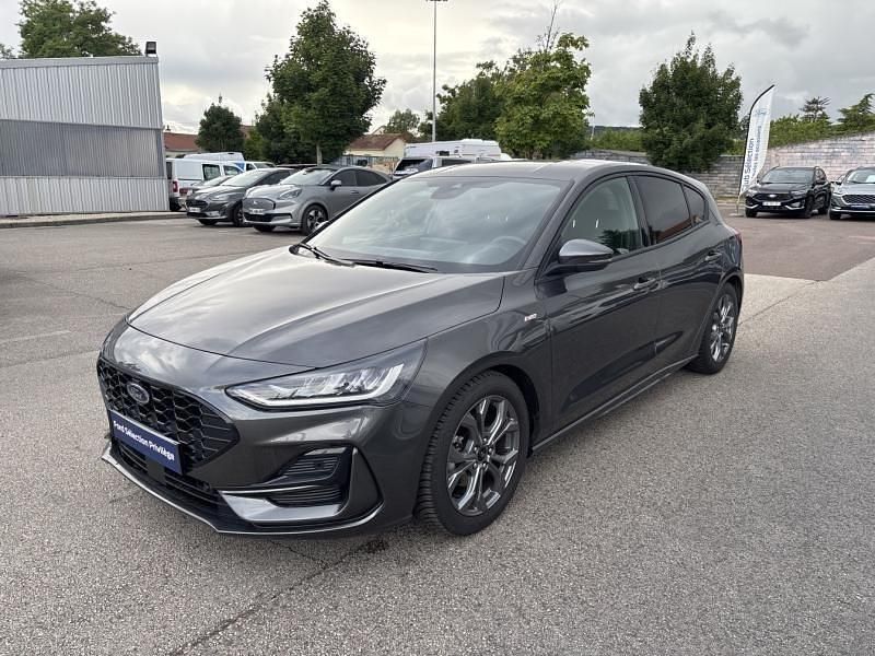 Gris Utilisé 2024 Ford Focus ST-Line X Berline | 22 999 € (Prix juste) - Image 1/4