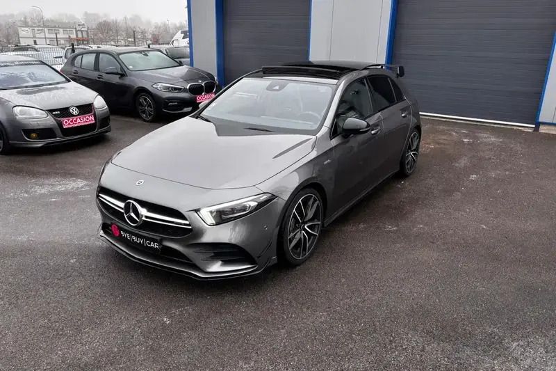 Gris Utilisé 2021 Mercedes A35 AMG AMG Berline | 40 990 € (Prix juste) - Image 1/4
