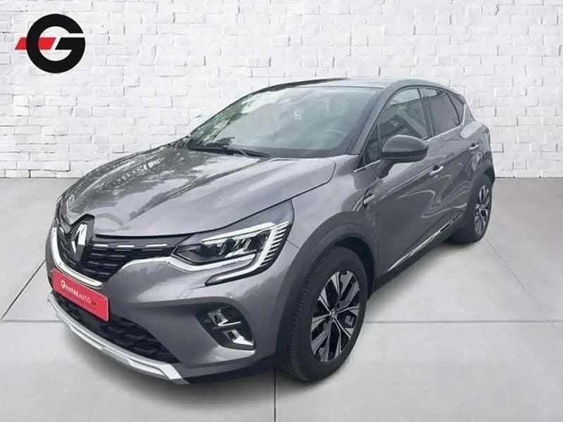 Gris Occasion 2024 Renault Captur Techno SUV | 21 190 € (Bon prix) - Image 1/4