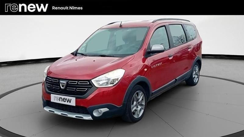 Rouge Occasion 2021 Dacia Lodgy Stepway Monospace | 14 999 € (Prix juste) - Image 1/4