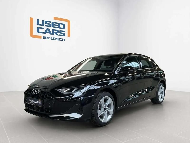 Noir Utilisé 2025 Audi A3 Advanced Berline | 32 810 € (Prix juste) - Image 1/4