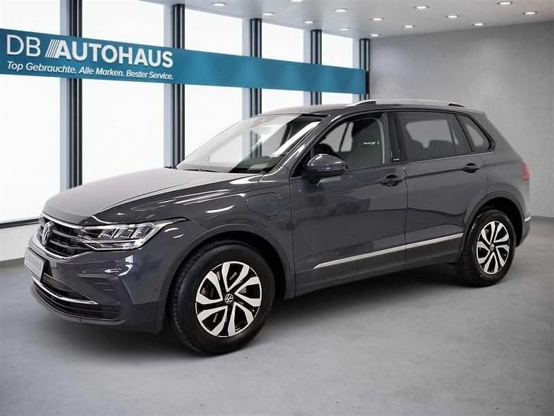 Utilisé 2023 VW Tiguan SUV | 31 780 € (Bon prix) - Image 1/4