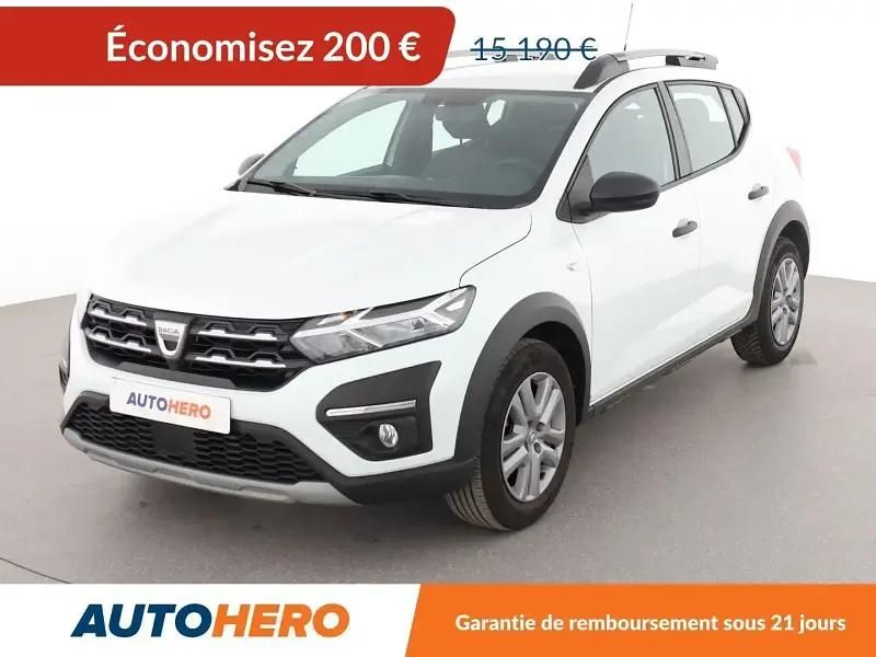 Blanc Utilisé 2022 Dacia Sandero Essentiel Citadine | 13 790 € (Prix juste) - Image 1/2