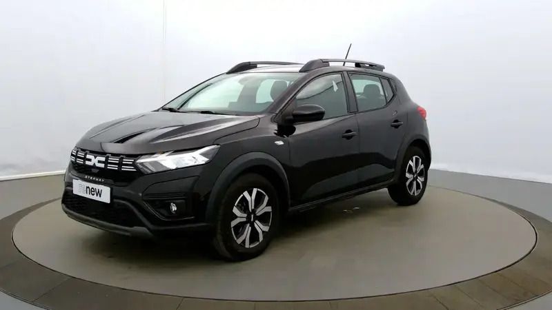 Noir Utilisé 2024 Dacia Sandero Expression Citadine | 15 390 € (Prix juste) - Image 1/4