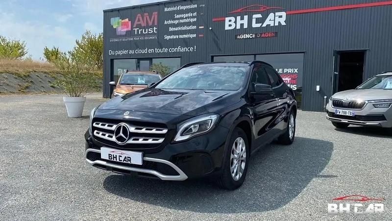 Occasion Mercedes GLA180 110 ch (80 kW) 2018 Bleu SUV