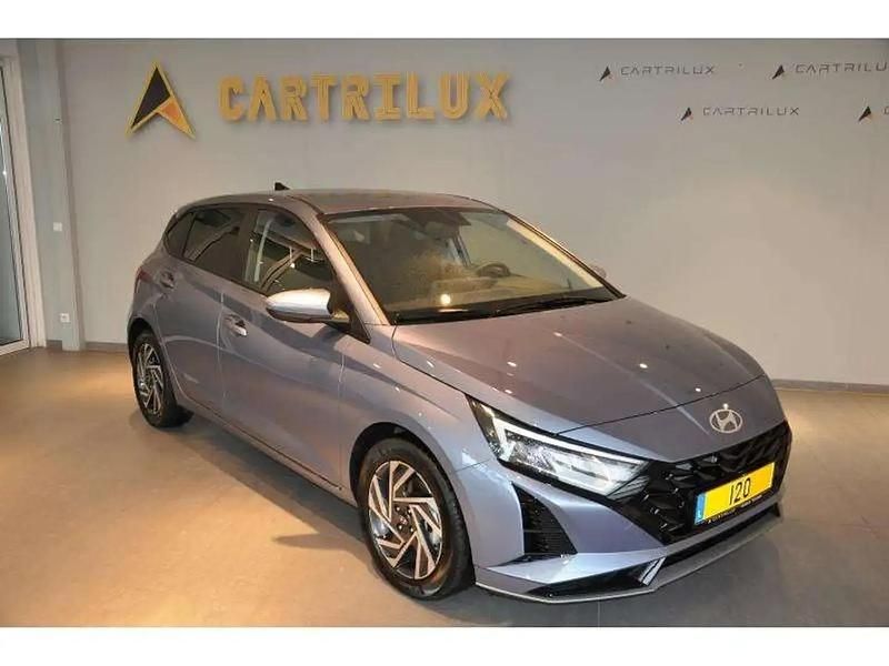Bleu Nouvelle 2025 Hyundai i20 Berline | 23 487 € (Prix assez cher) - Image 1/4