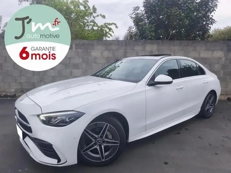 Blanc Utilisé 2022 Mercedes V220 AMG line Monospace | 37 990 € - Image 1/4