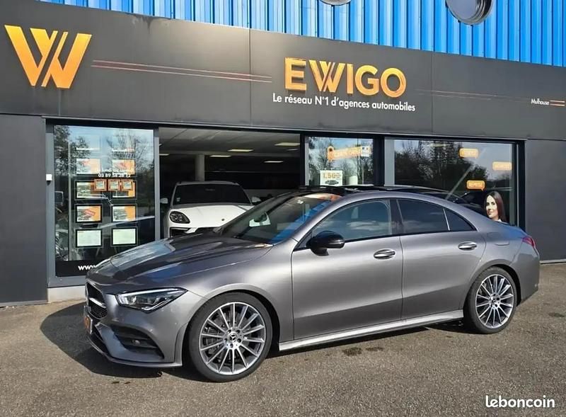 Noir Utilisé 2021 Mercedes CLA250 AMG line Berline | 37 490 € - Image 1/4