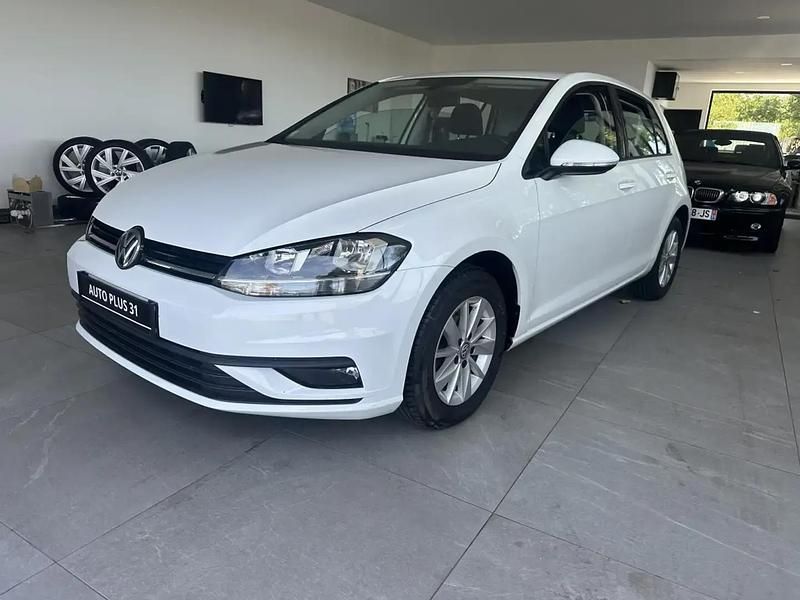 Utilisé 2019 VW Golf VII Trendline Berline | 15 900 € (Prix assez cher) - Image 1/4