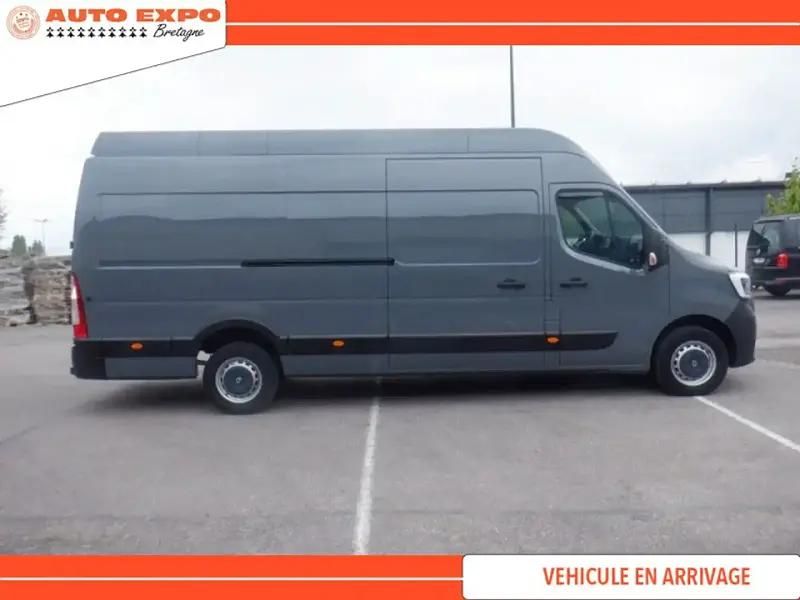 Gris Utilisé 2023 Nissan Interstar Acenta Van | 26 900 € (Prix assez cher) - Image 1/4