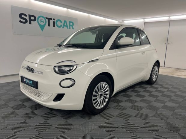 Blanc Utilisé 2022 Fiat 500e Action Citadine | 13 790 € (Prix juste) - Image 1/4