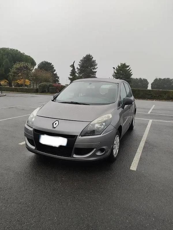 Occasion 2010 Renault Scénic III Authentique Monospace | 3 550 € (Prix juste) - Image 1/4