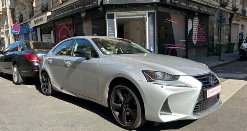 Utilisé 2018 Lexus IS300h Sport Line Berline | 24 980 € - Image 1/4