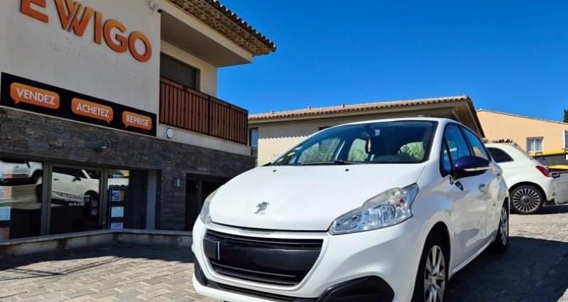 Blanc Utilisé 2018 Peugeot 208 Citadine | 7 990 € (Super prix) - Image 1/4