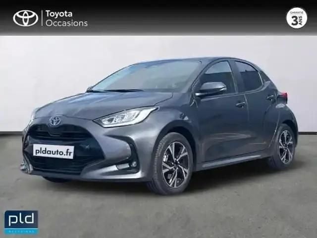 Blanc Utilisé 2024 Toyota Yaris Hybrid Design Berline | 22 490 € (Prix assez cher) - Image 1/4