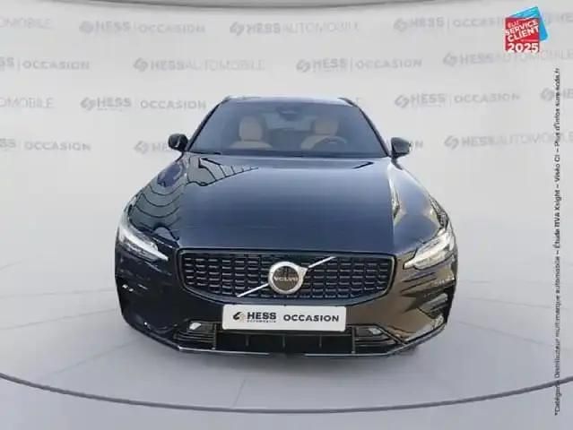 Nouvelle Volvo V60 Plus 197 ch (144 kW) 2025 Noir Break