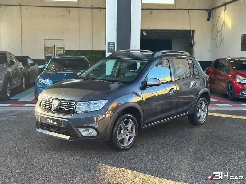 Occasion Dacia Sandero Stepway 102 ch (75 kW) 2021 Gris Berline