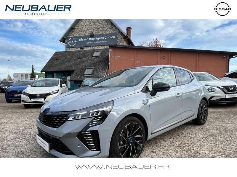 Gris rafale Utilisé 2025 Renault Clio V Esprit Alpine Berline | 19 970 € (Prix cher) - Image 1/4