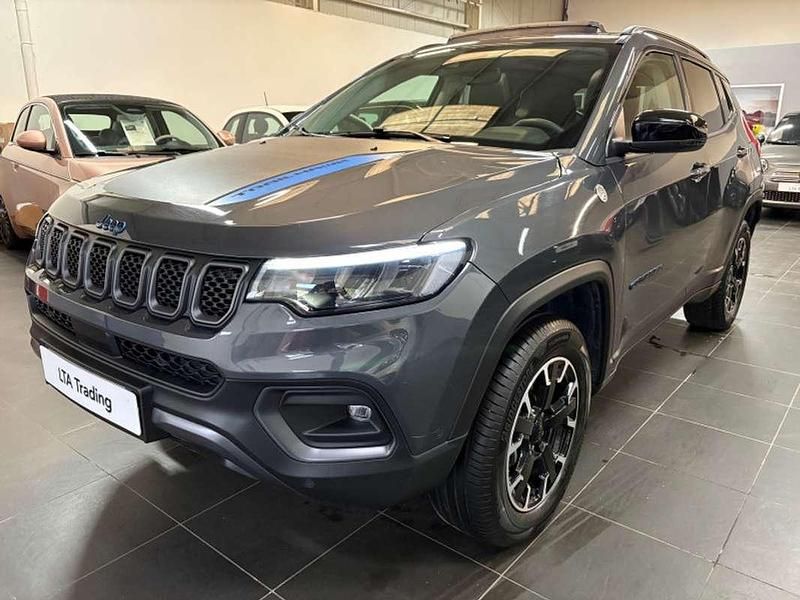 Occasion Jeep Compass Trailhawk 182 ch (133 kW) 2022 Gris SUV