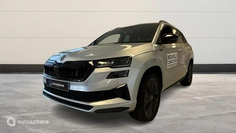 Gris Occasion 2025 Skoda Karoq SportLine SUV | 34 999 € (Prix juste) - Image 1/4