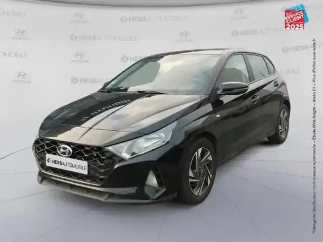 Phantom black métal Occasion 2022 Hyundai i20 Berline | 15 499 € (Prix juste) - Image 1/4