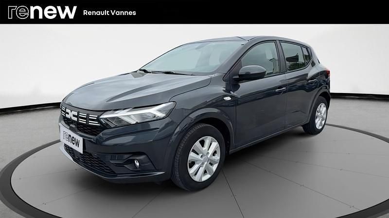 Gris Utilisé 2023 Dacia Sandero Expression Citadine | 13 590 € (Prix juste) - Image 1/4