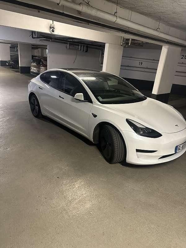 Occasion Tesla Model 3 Standard Range Plus 202 kW (275 ch) 2022 Blanc Berline