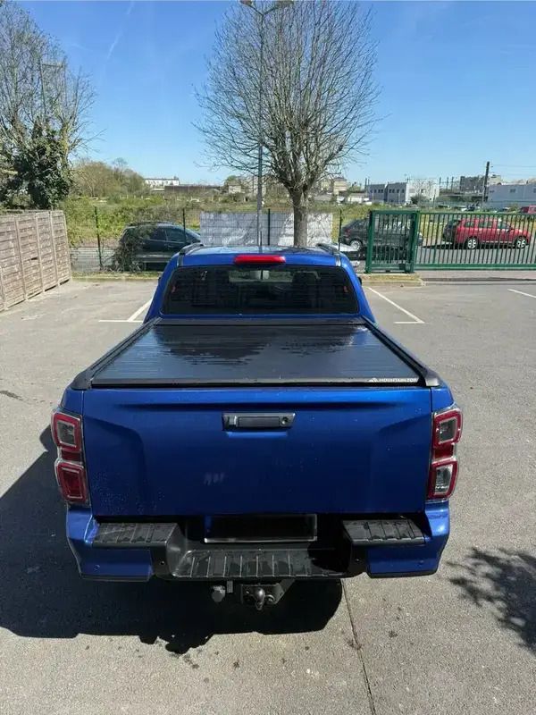 Image 2/4