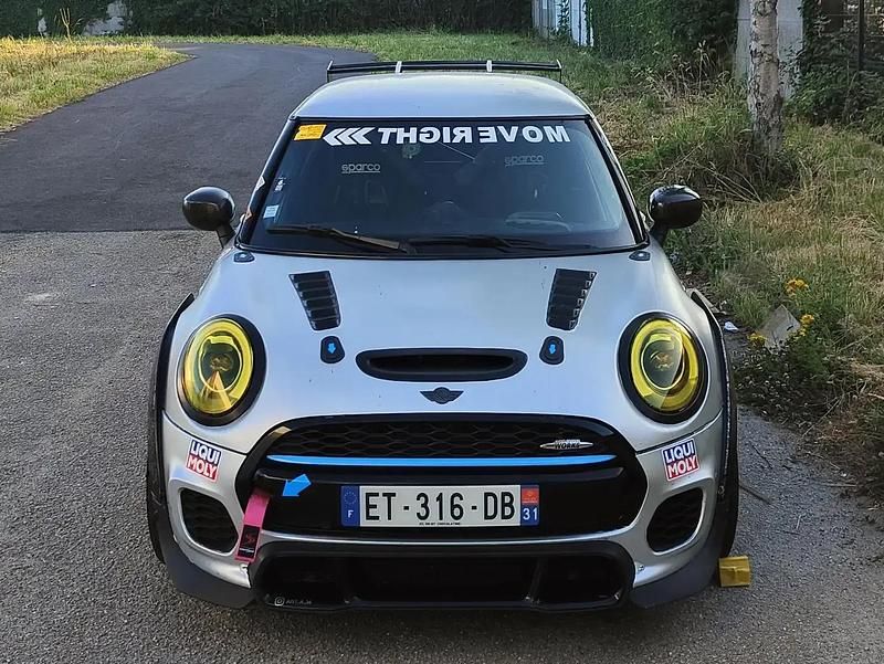 Utilisé 2017 Mini John Cooper Works Exclusive Citadine | 25 000 € (Bon prix) - Image 1/4