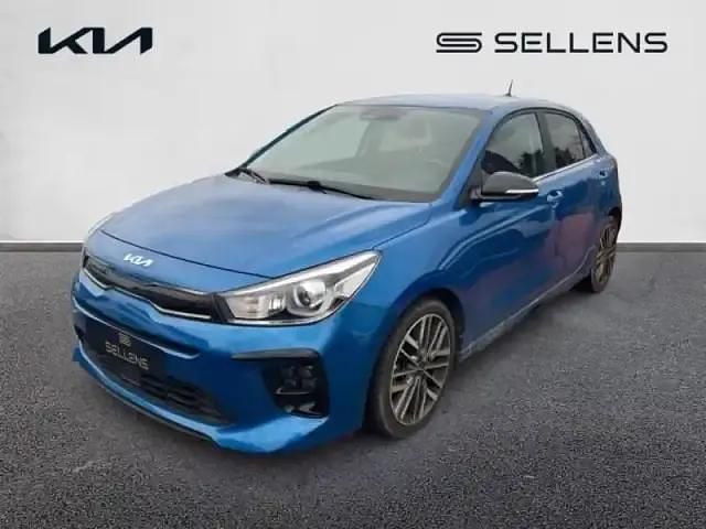 Sporty blue Occasion 2023 Kia Rio GT-Line Berline | 18 480 € (Prix juste) - Image 1/4