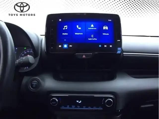 Occasion Toyota Yaris Hybrid 2024 Gris foncé Citadine