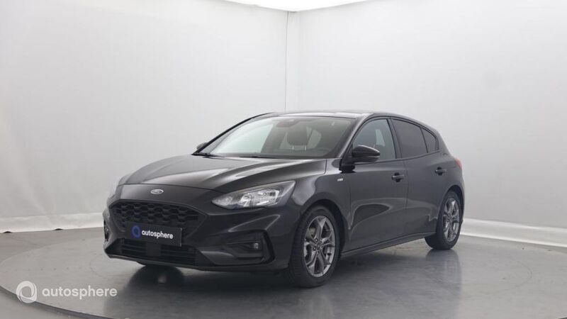 Noir Utilisé 2021 Ford Focus ST-Line Berline | 18 999 € (Prix juste) - Image 1/4