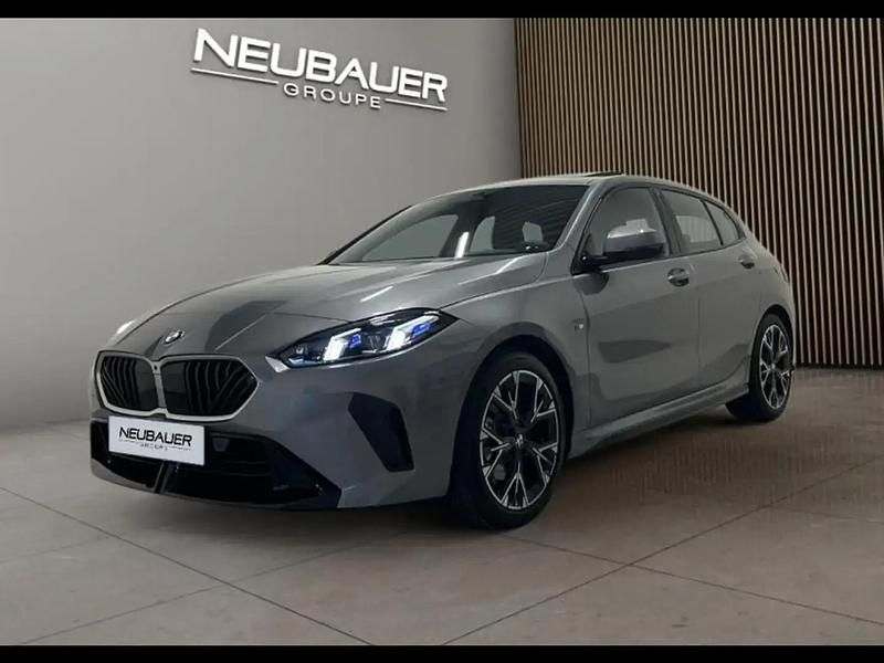 Gris Occasion 2024 BMW 120 M Sport Citadine | 44 290 € - Image 1/4