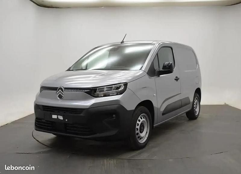Gris Nouvelle 2025 Citroën Berlingo Monospace | 25 490 € (Prix juste) - Image 1/4
