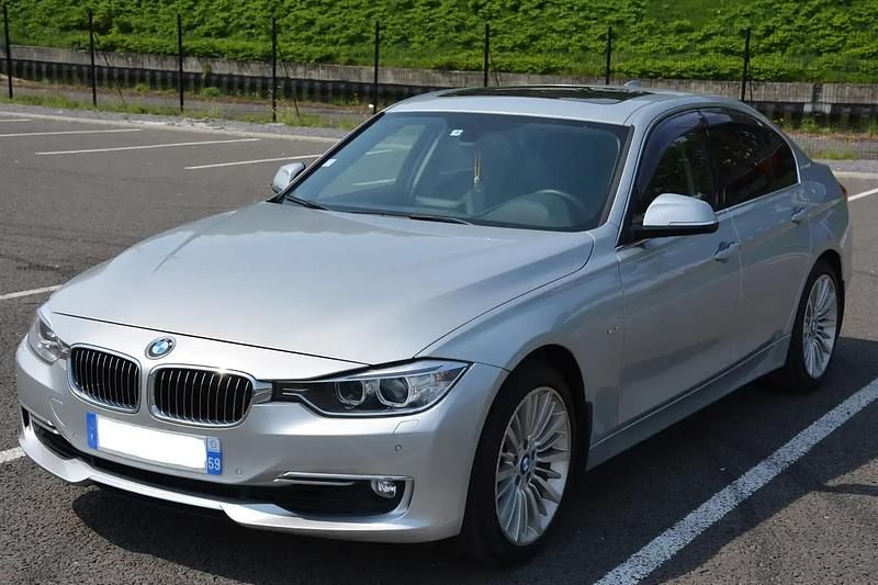 Gris Occasion 2013 BMW ActiveHybrid 3 Luxury Line Berline | 27 990 € - Image 1/4