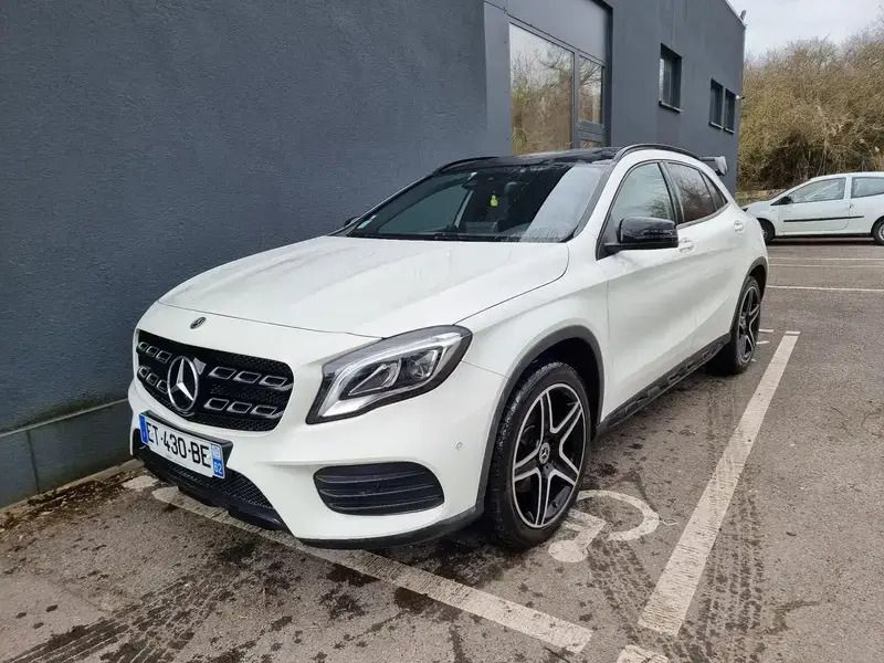 Utilisé 2017 Mercedes GLA220 AMG line SUV | 22 000 € (Prix cher) - Image 1/4