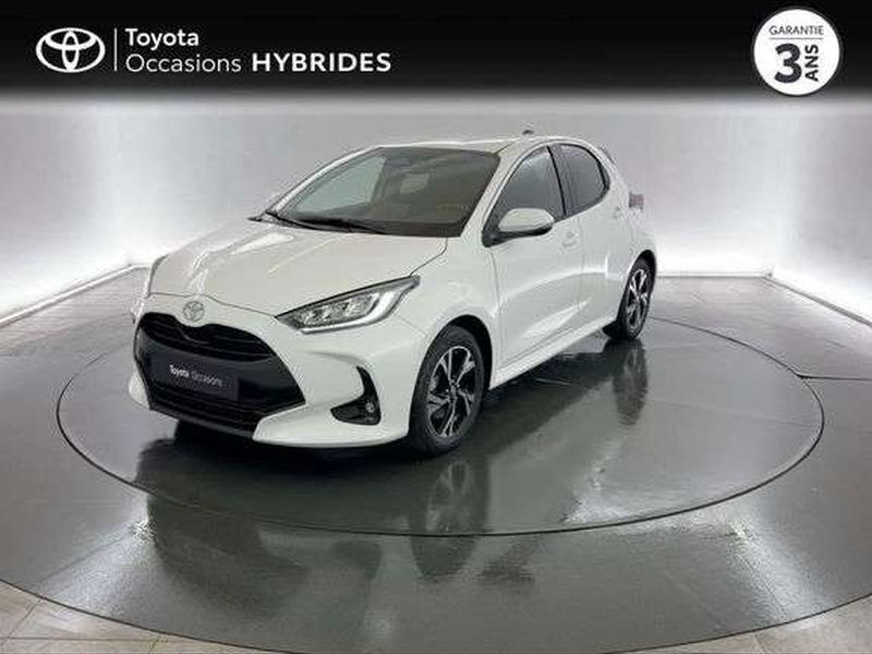Nouvelle 2025 Toyota Yaris Hybrid Design Berline | 23 490 € (Prix juste) - Image 1/1