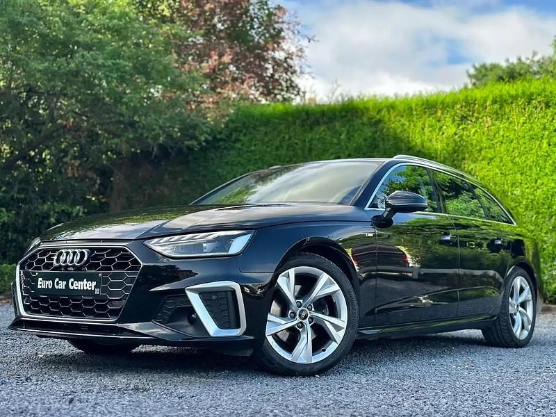 Noir Utilisé 2024 Audi A4 S-Line Break | 35 900 € - Image 1/4