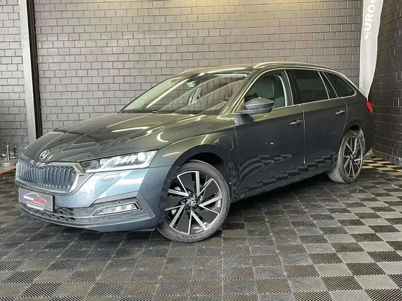 Gris Utilisé 2021 Skoda Octavia Style Break | 26 656 € (Prix juste) - Image 1/4