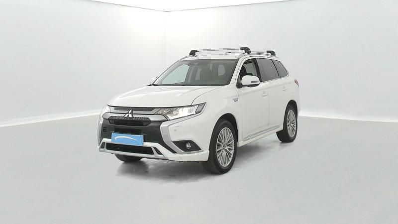 Utilisé 2020 Mitsubishi Outlander P-HEV Intense | 20 111 € (Prix juste) - Image 1/4