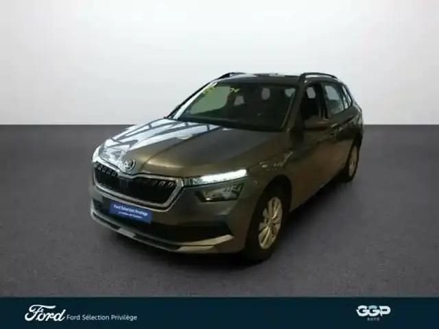 Gris Occasion 2022 Skoda Kamiq Ambition SUV | 15 399 € (Super prix) - Image 1/4