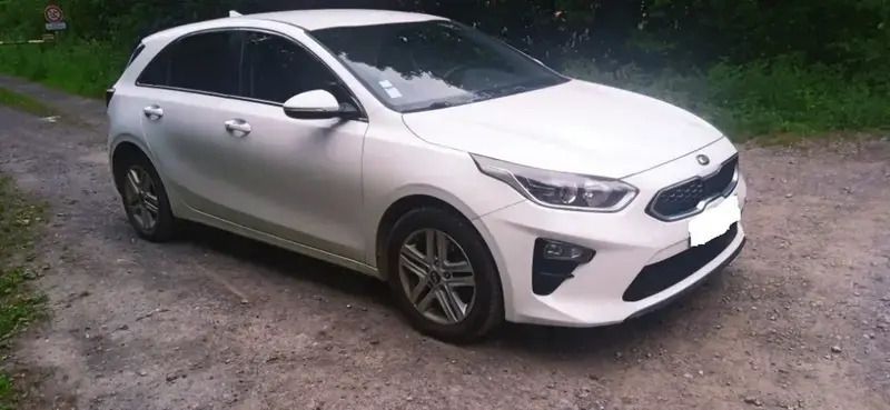 Blanc Utilisé 2019 Kia Ceed Berline | 11 500 € (Bon prix) - Image 1/4