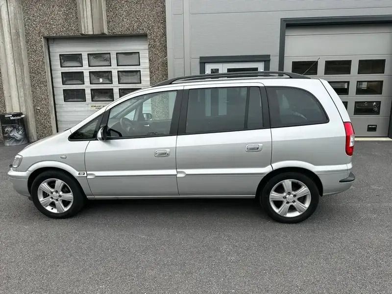 Gris Utilisé 2003 Opel Zafira Comfort Monospace | 1 199 € - Image 1/4